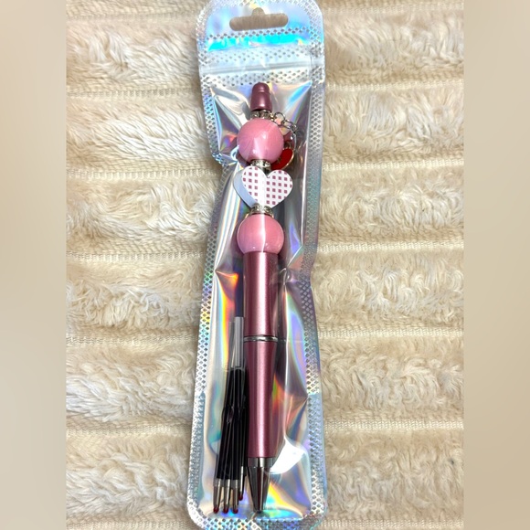 Hand Crafted Valentine’s Day Gift Set Cupcake Socks & Beaded Pen W/ Gift Bag - Picture 10 of 10